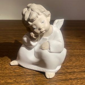 Lladro, Angel Thinking